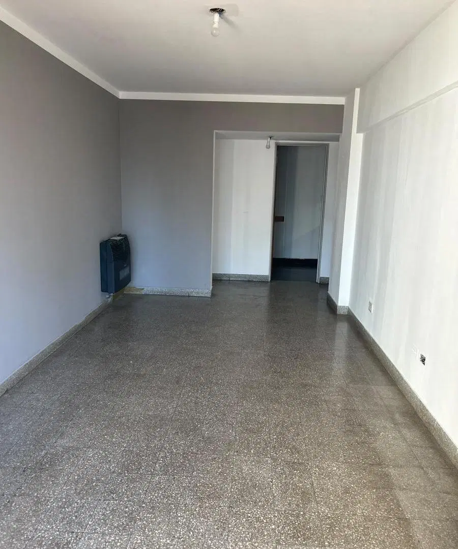 Departamento en Alsina al 700 2