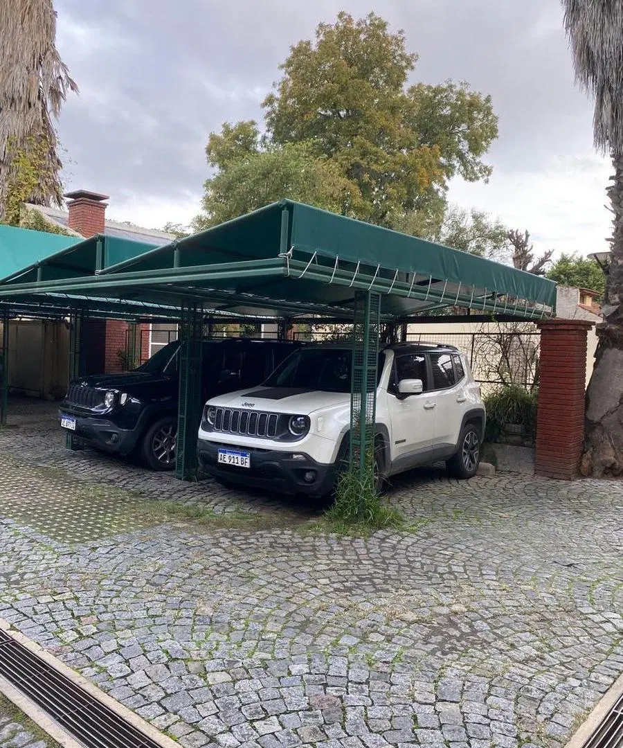 Dpto. 2 amb con cochera, pileta y sum. centro de Banfield 4