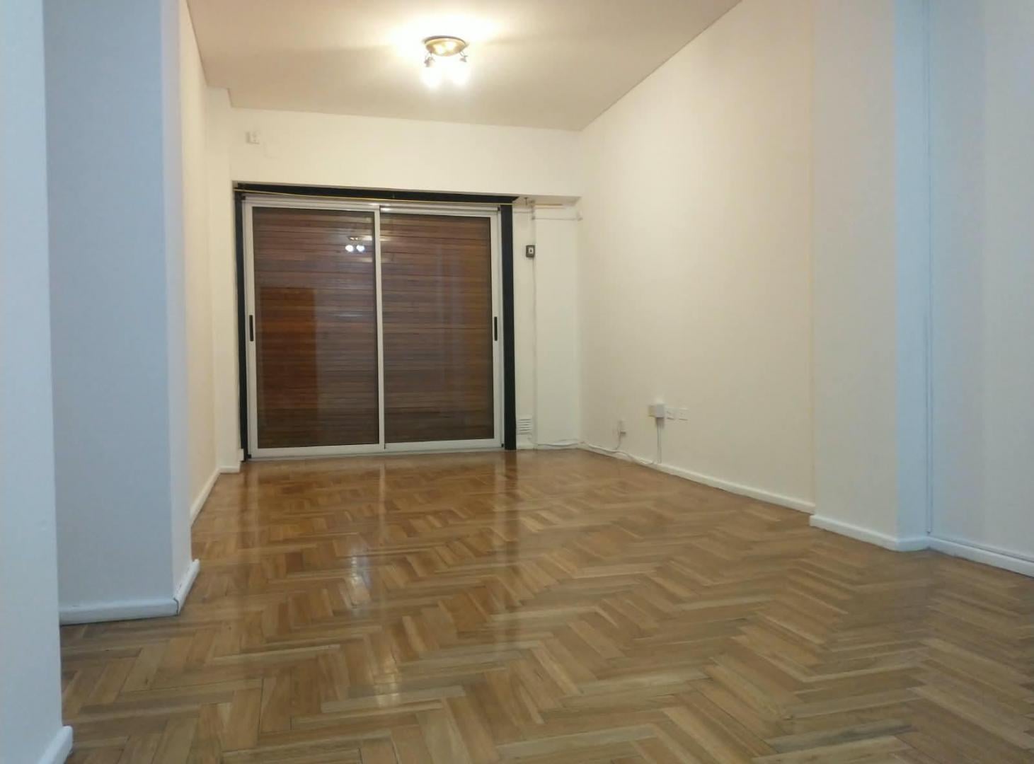 Foto de Dpto 2 ambientes muy bien ubicado!!, imagen 4