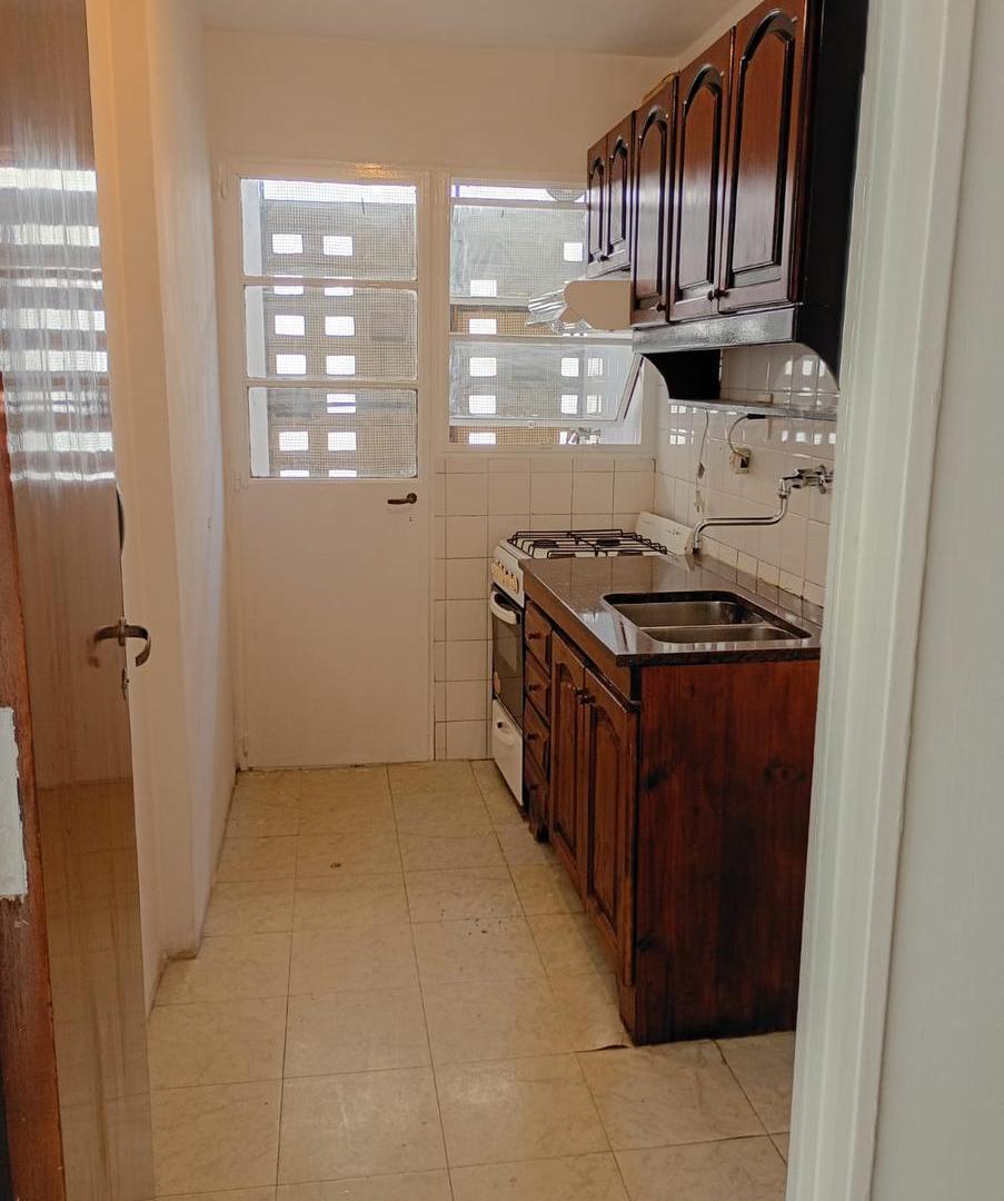 Foto de Departamento 2 ambientes muy comodo- Remedios De Escalada, imagen 2