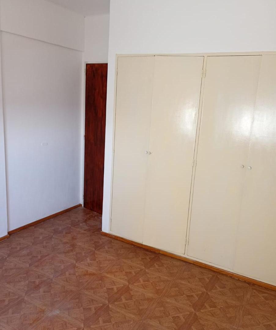 Foto de Departamento 2 ambientes muy comodo- Remedios De Escalada, imagen 4