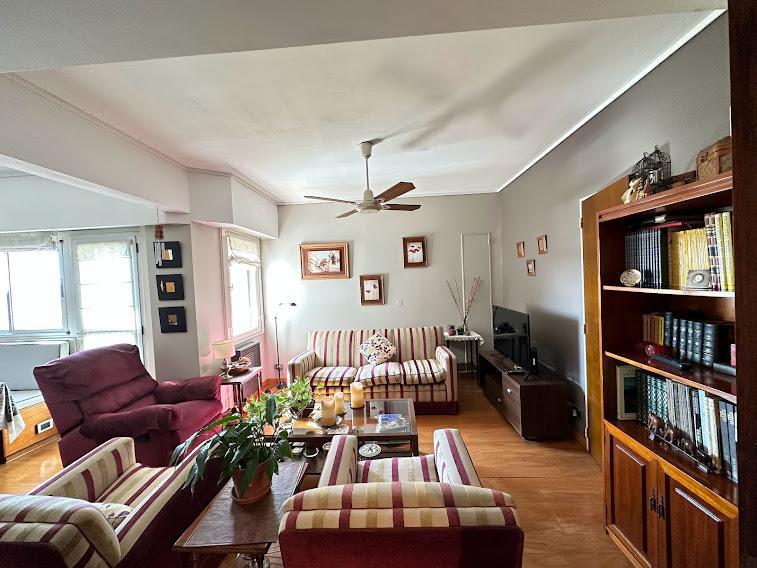 Foto de Depto. 5 Amb. c/Dep. en Venta, imagen 3