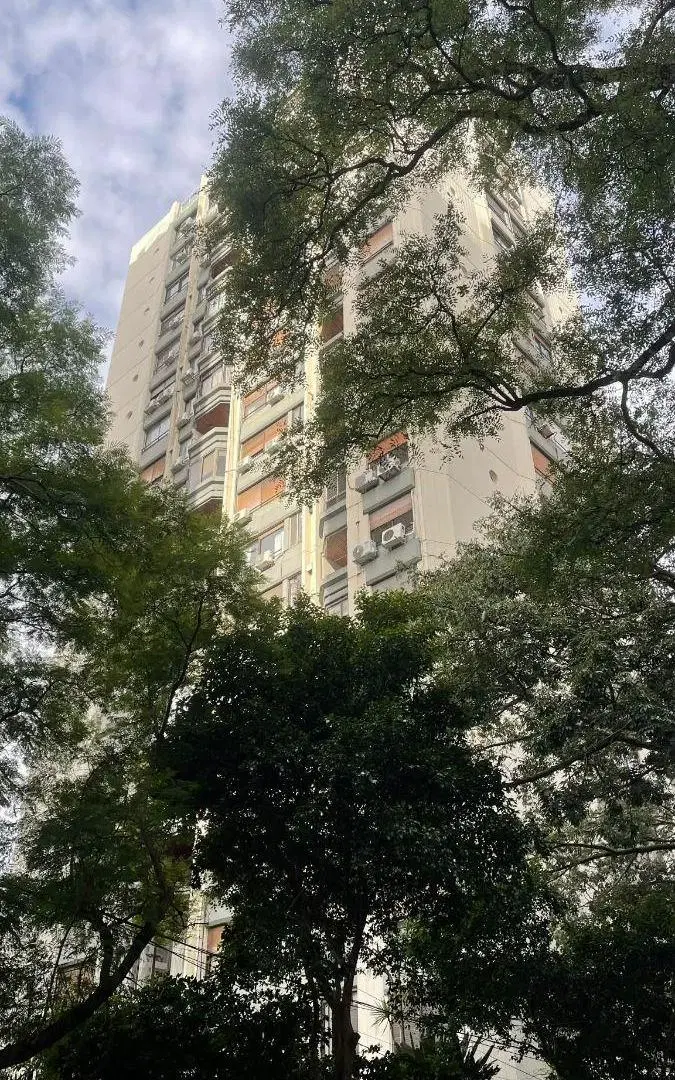 Olivos, La Isla . Muy buen 3 ambientes con cochera en VENTA 2