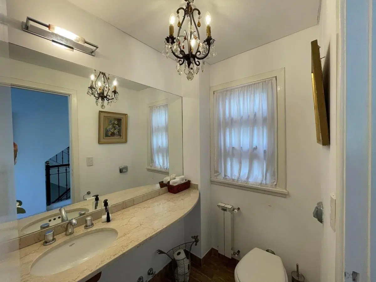 OLIVOS - Espectacular casa ACTUALIZADA en VENTA 2