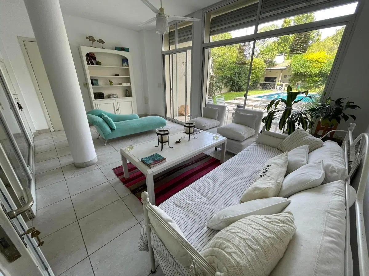 OLIVOS - Espectacular casa ACTUALIZADA en VENTA 5