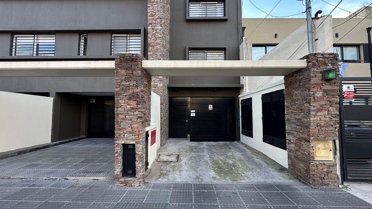 Foto de Olivos - Cochera cubierta en Venta, imagen 5