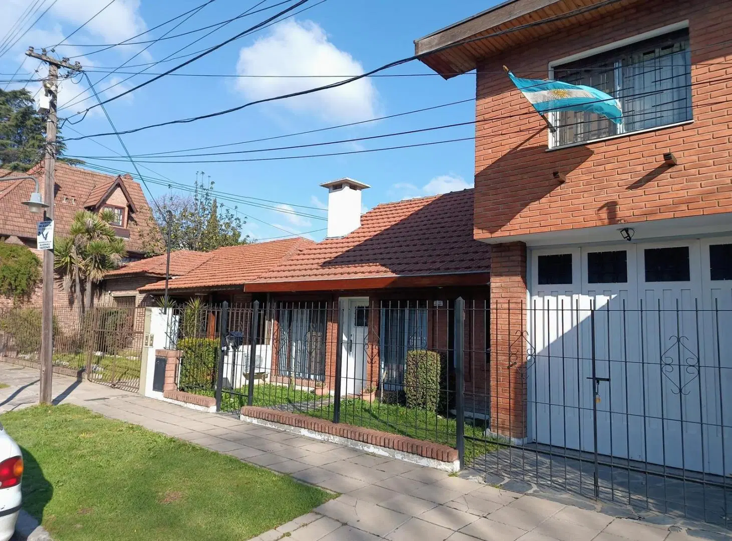 Casa 2 plantas 3 dor (1 suite) garaje jardín quincho 8