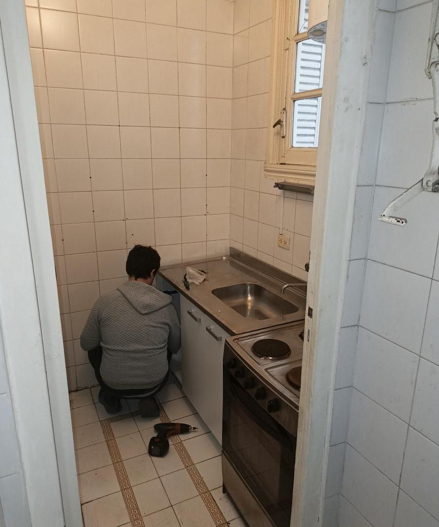 Foto de Depto apto profesional 2 amb y medio excelente ubicación, imagen 1