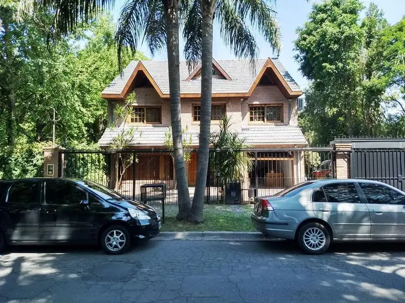 Casa en ALQUILER ANUAL 4