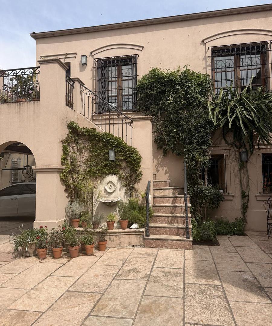 Foto de Impecabe ingreso venta casa en La Horqueta, imagen 1