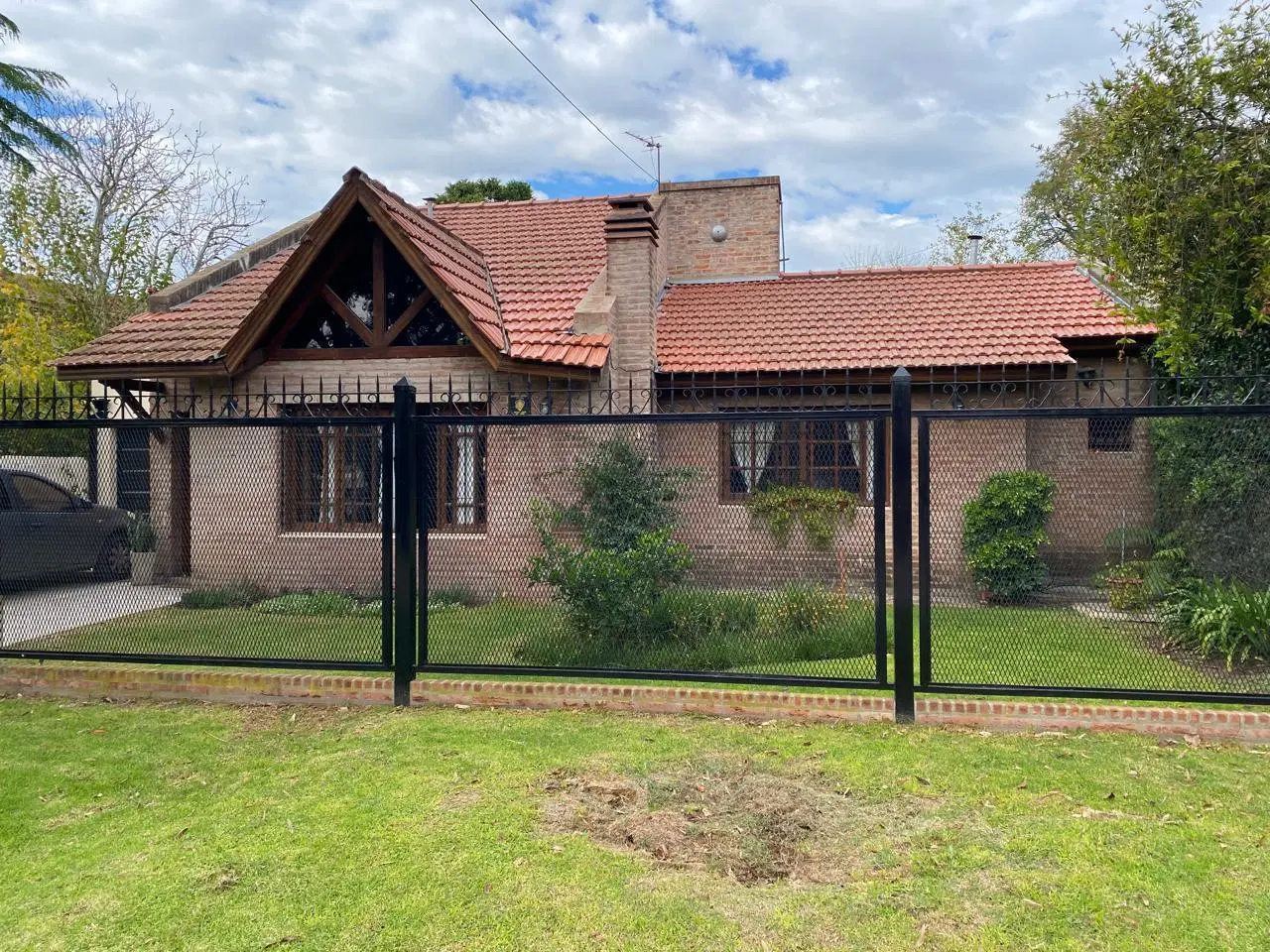CASA EN CORIMAYO BURZACO 1