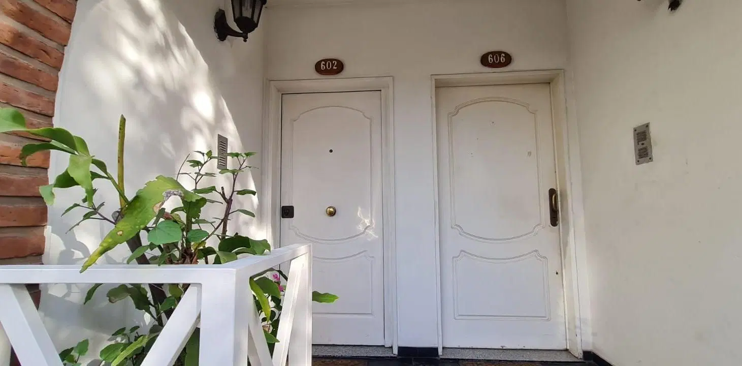 Triplex en Garona 402. Lomas Oeste 4