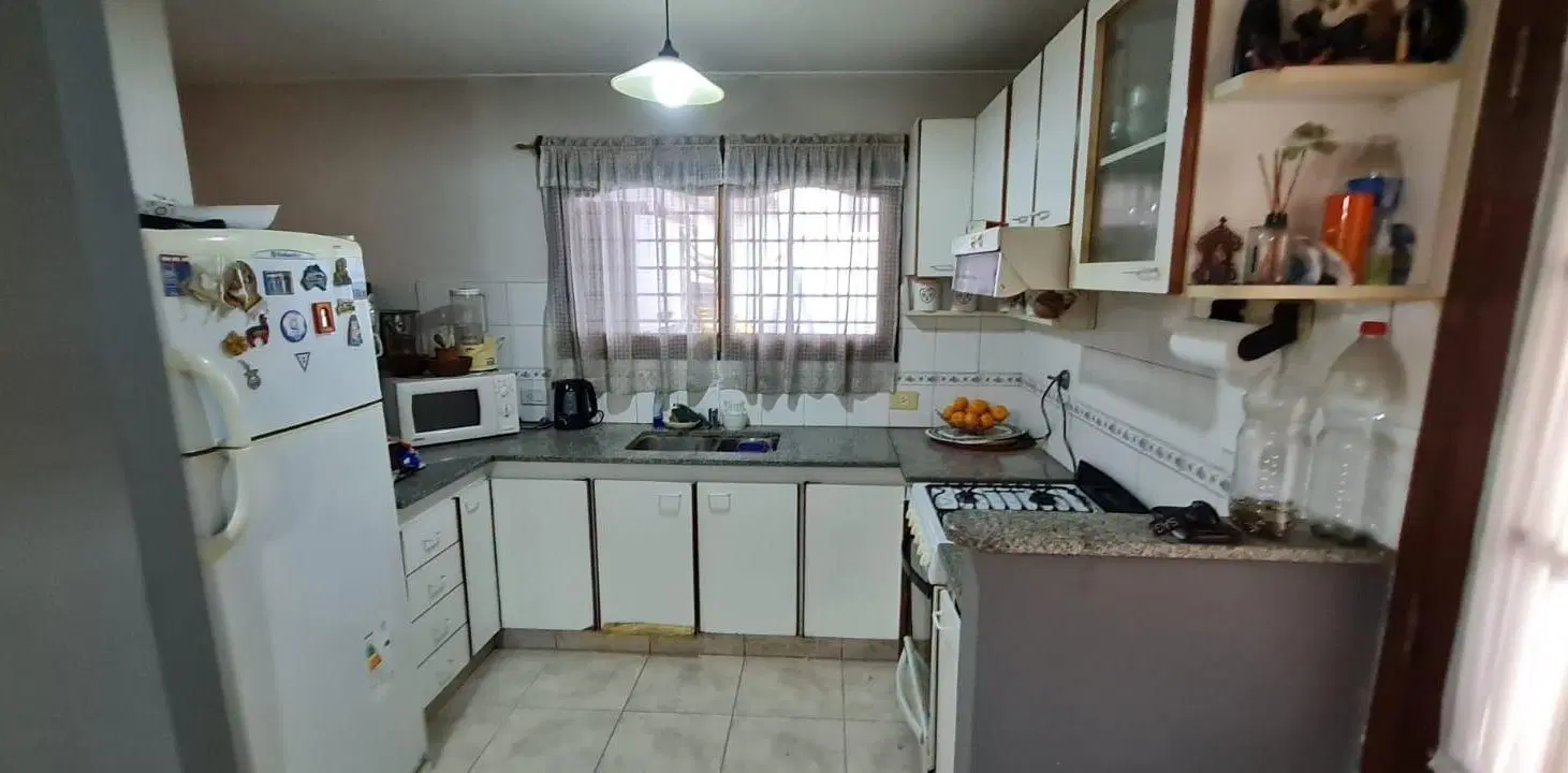 Casa de 3 dormitorios. Lomas de Zamora Oeste 4