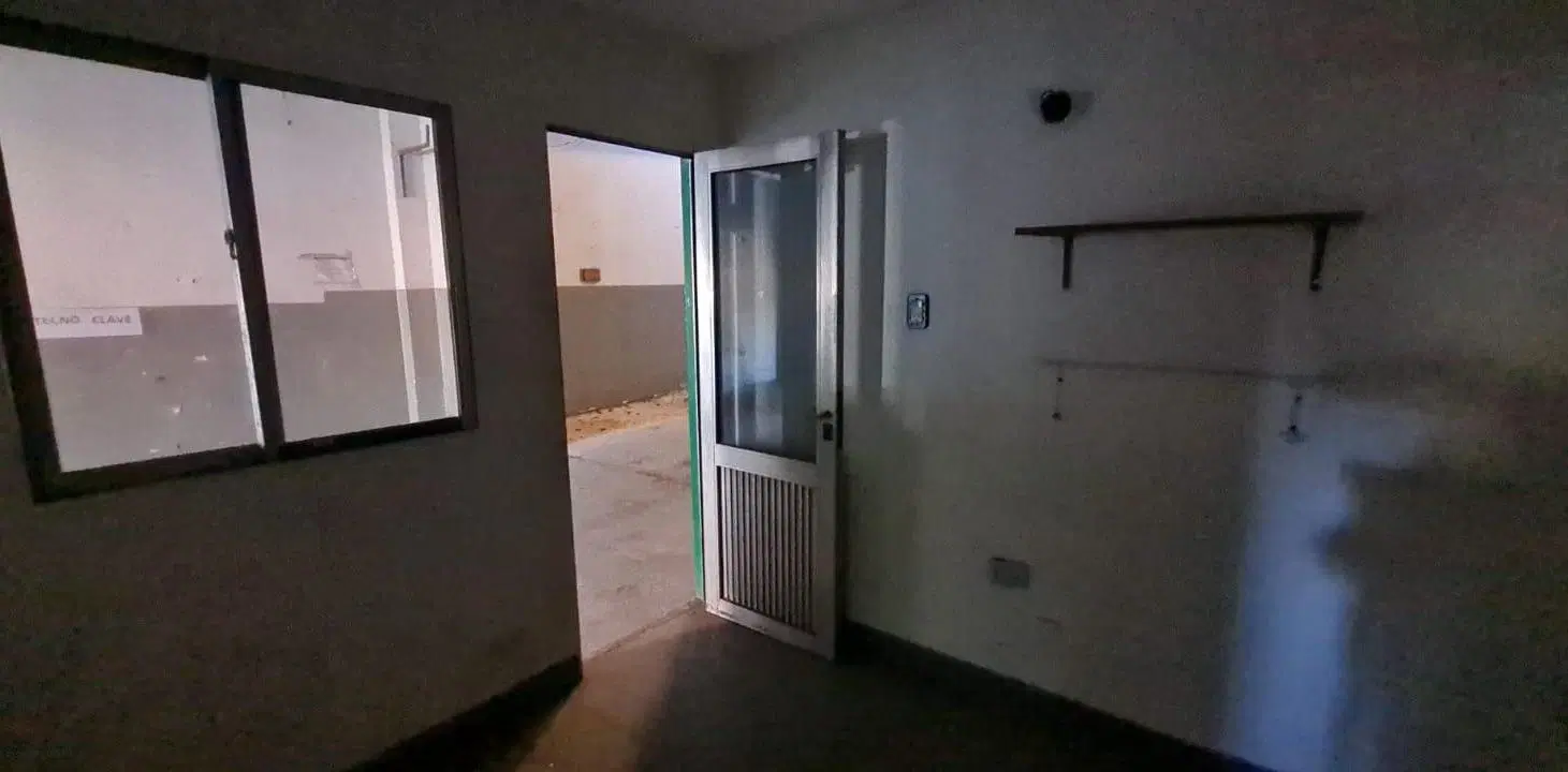 Deposito apto varios destinos. 1