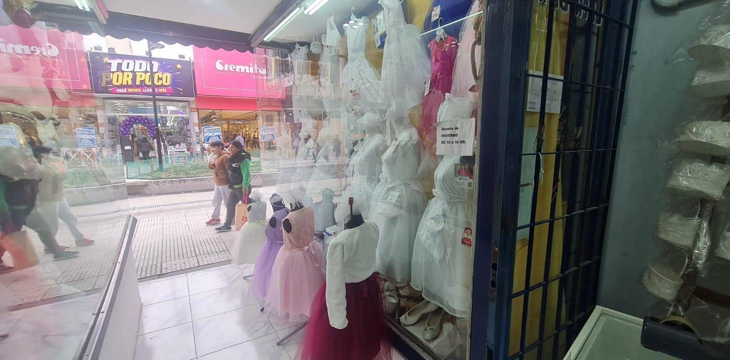 Foto de Local a la venta en peatonal Lomas de Zamora. Laprida 264, imagen 3