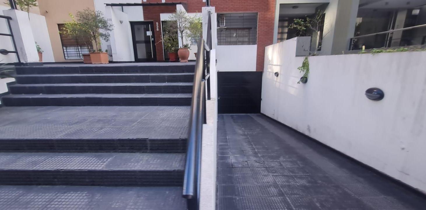 Foto de Excelente departamento con patio y jardin de invierno, imagen 3