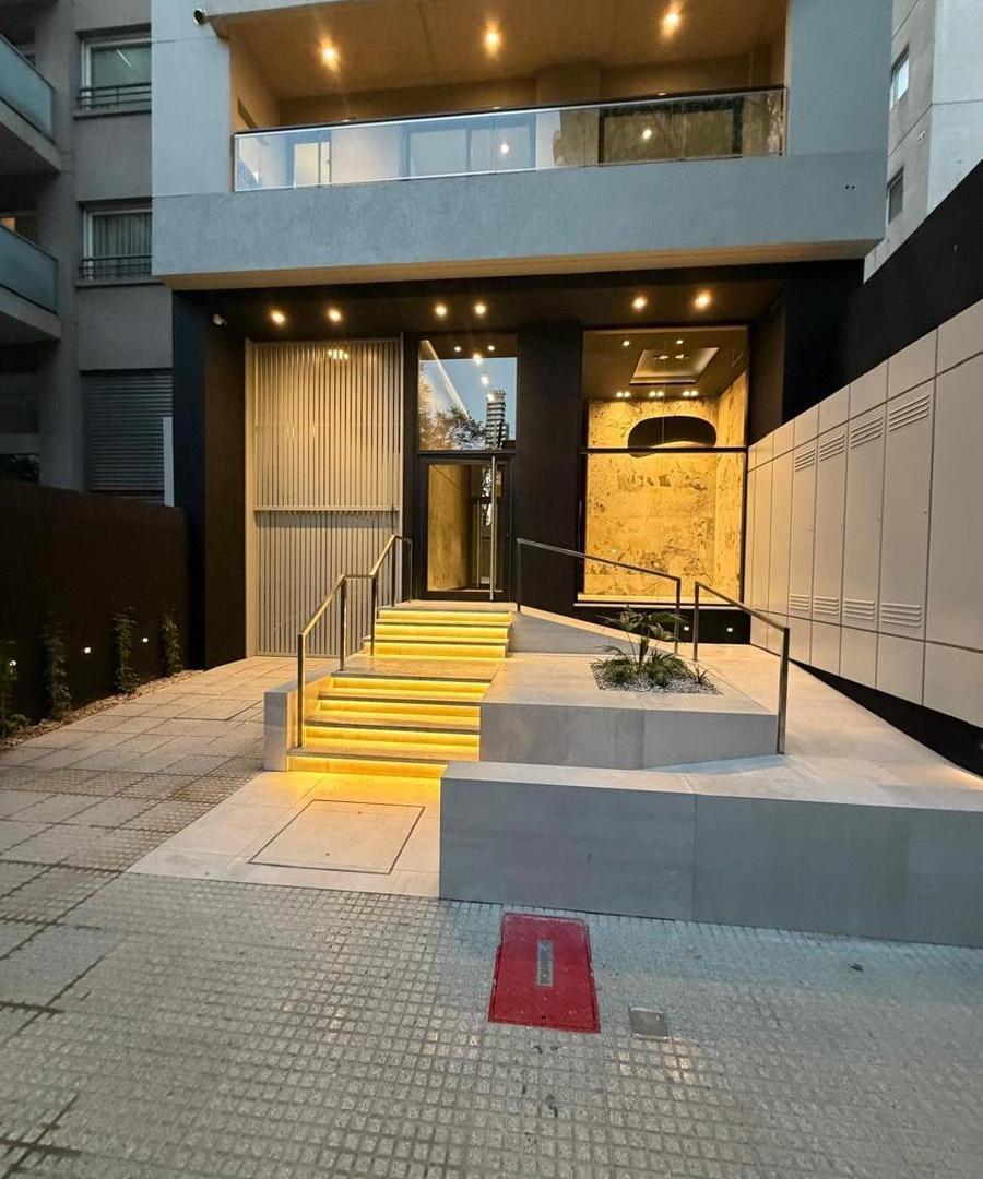 Foto de Edificio Comercial en Lomas de Zamora Oeste, imagen 1