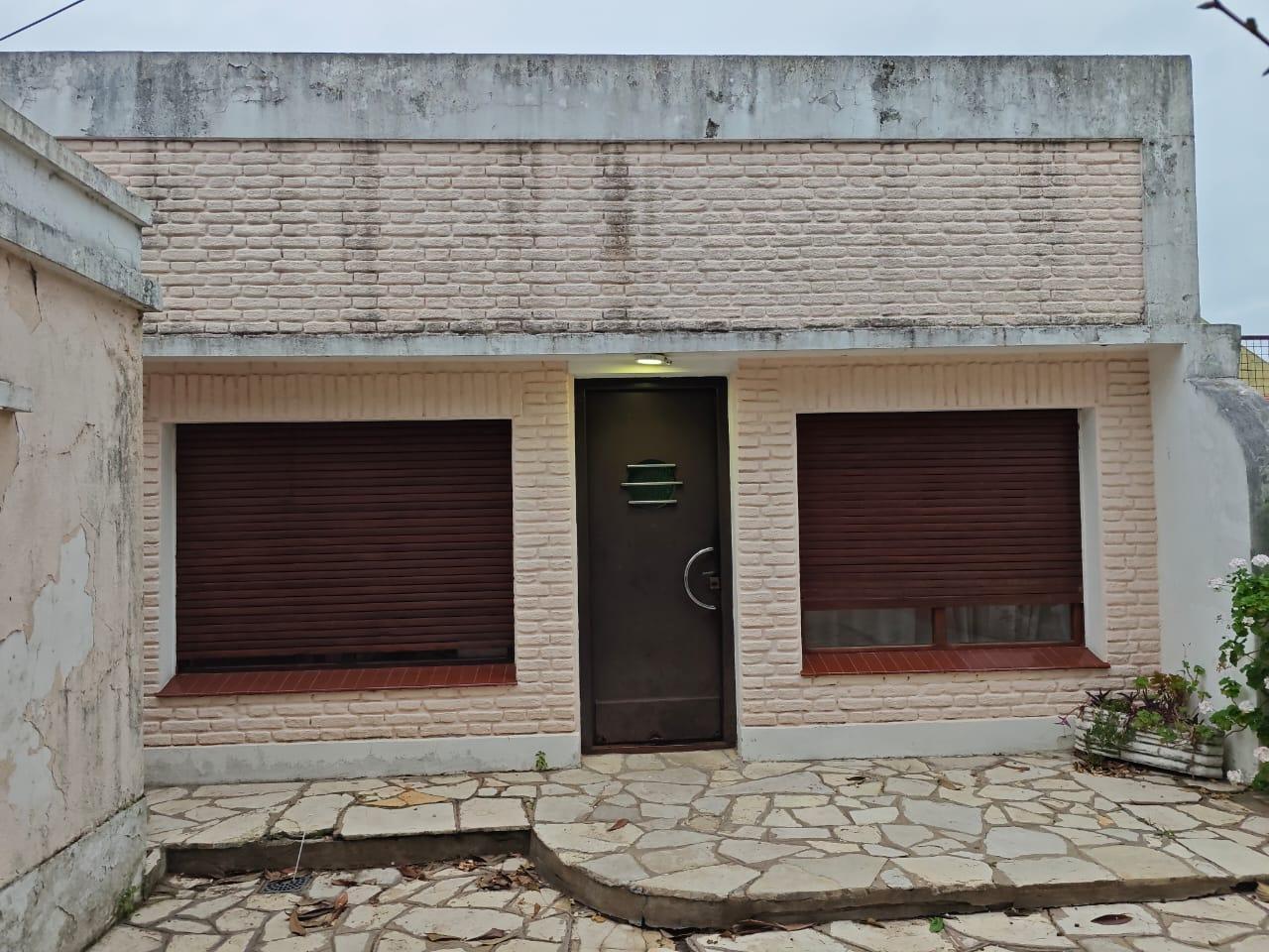 Foto de Casa en Diaz Velez 174 Lomas Oeste para 3 familias., imagen 3