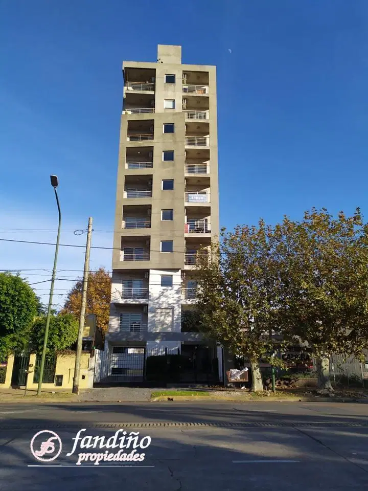 Departamento en  Banfield 3