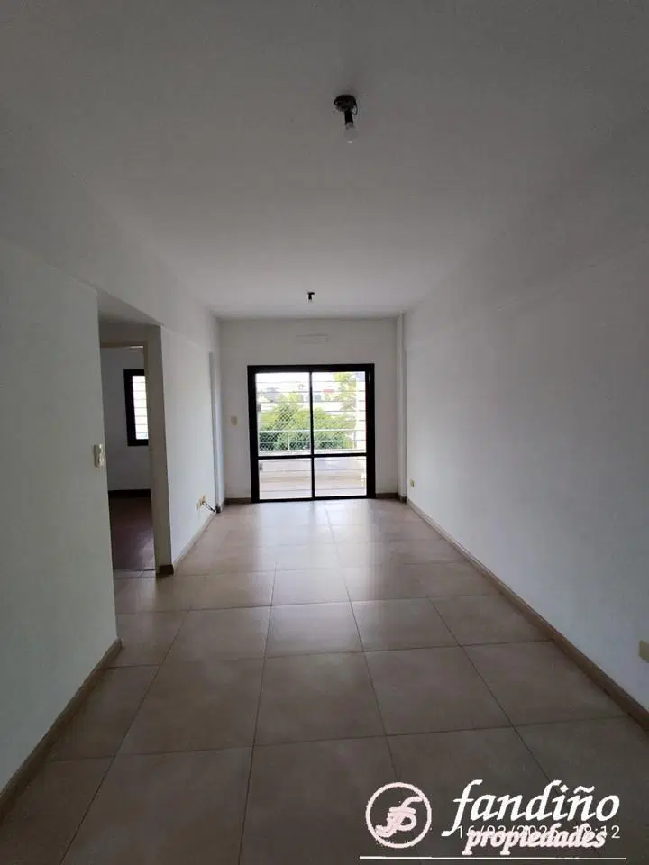 Departamento - Banfield Este 8
