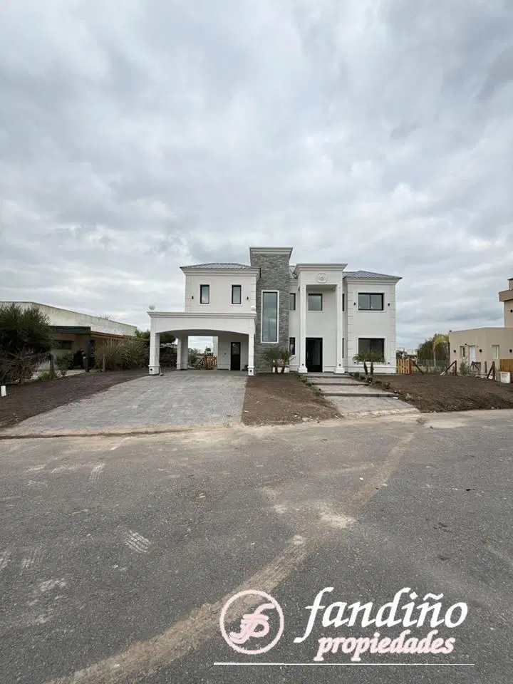 Casa en COUNTRY LAGOS DE CANNING 1