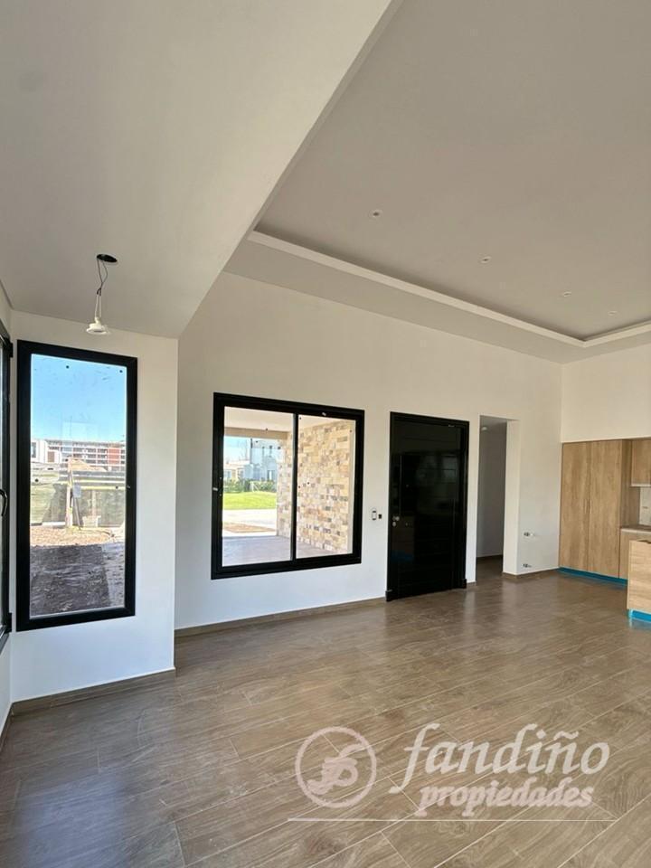 Foto de Casa EN BARRIO PRIVADO - CANNING CHICO, imagen 1