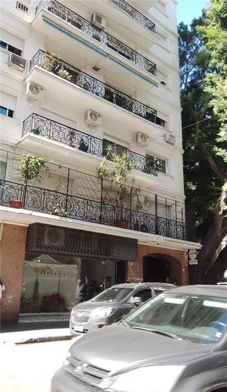 LOCALES - A LA CALLE - RECOLETA, CAPITAL FEDERAL 1