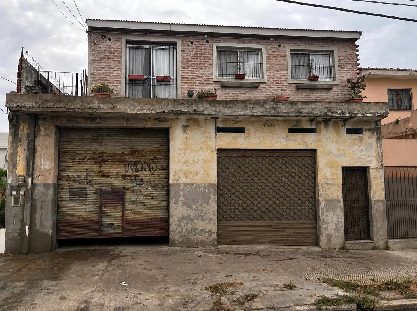 GALPON CON CASA EN PLANTA ALTA EN VENTA 4