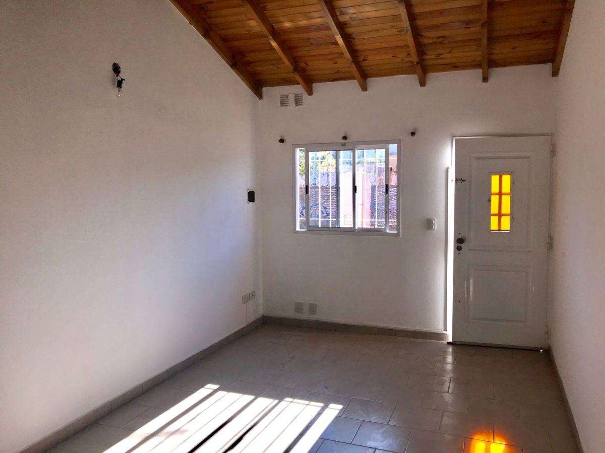 Foto de DEPARTAMENTO PARA DESTINO COMERCIAL EN ALQUILER, imagen 2