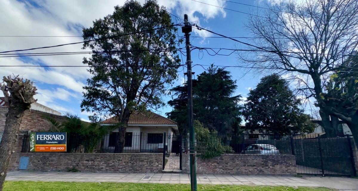 Foto de Casa chalet sobre 2 Lotes en VENTA, imagen 2