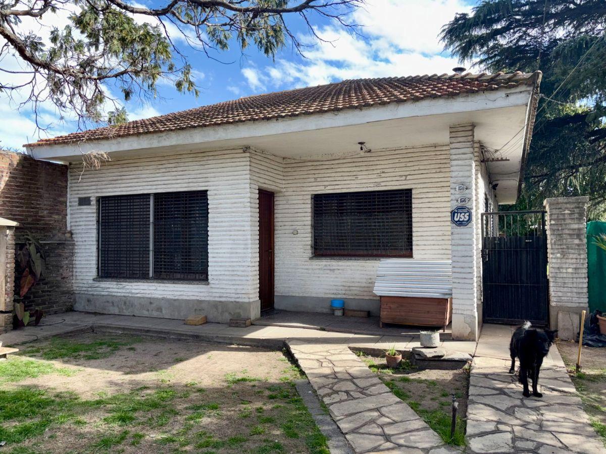 Foto de Casa chalet sobre 2 Lotes en VENTA, imagen 3