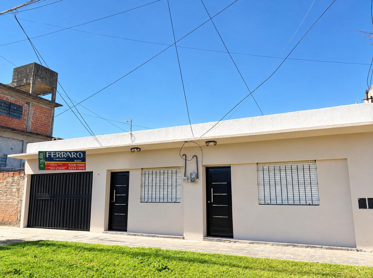 Foto de Casa c/ 2 dptos. al frente en VENTA, imagen 1