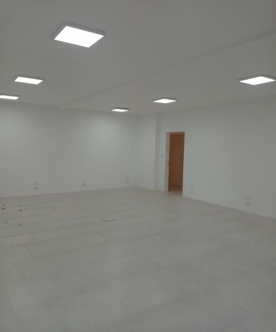 Foto de Oficina de 165 m2 propios cubiertos con espacios comunes excepcionales, imagen 3