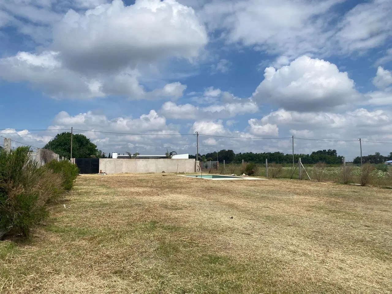 Terreno en San Pedro con Pileta 8x4   porton electrico 5