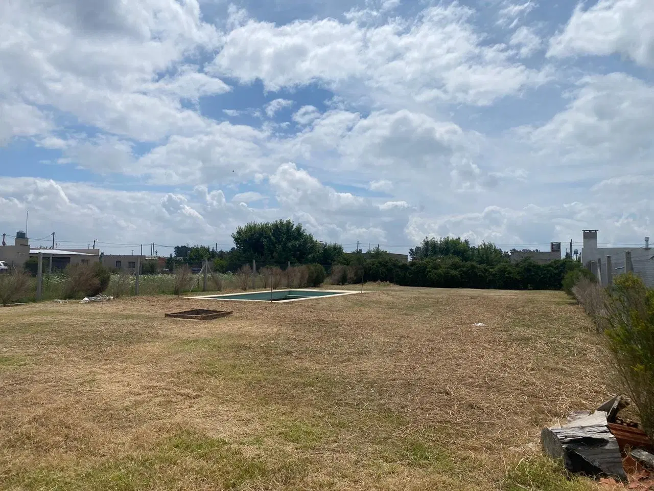 Terreno en San Pedro con Pileta 8x4   porton electrico 2