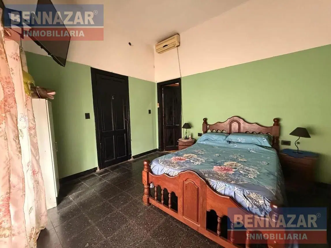 Casa en venta 3 habitaciones 2 baños terraza 1