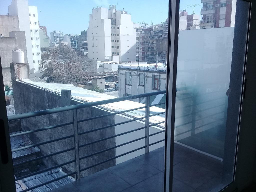 Foto de DEPARTAMENTO 1 AMBIENTE - FLORES, CAPITAL FEDERAL, imagen 3