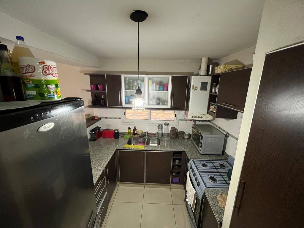 Casa 4 Ambientes. | Navarro Al 1000 1