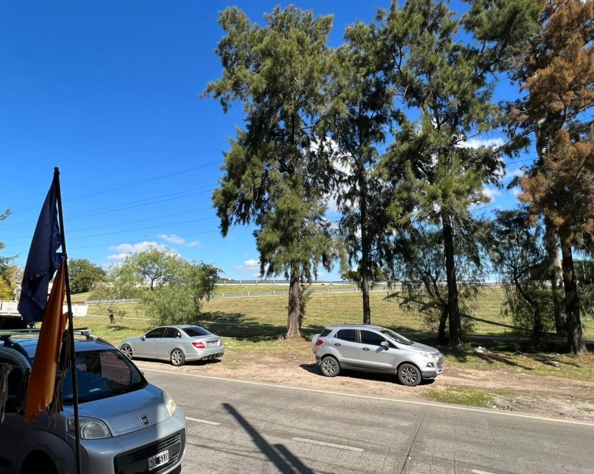 GALPON COMERCIAL EN ALQUILER - ACCESO TIGRE