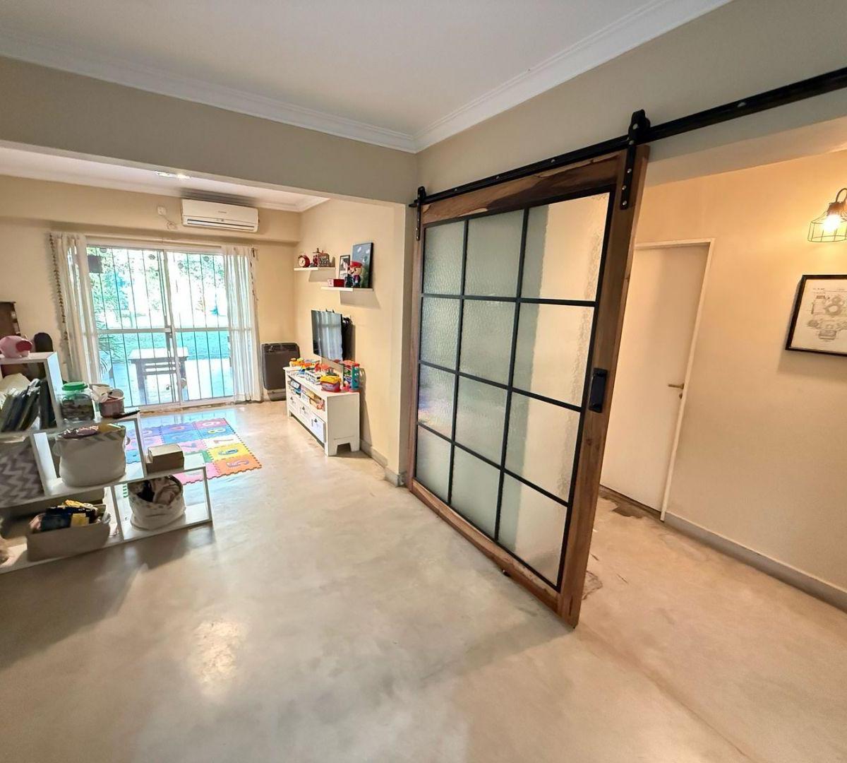 Casa en un Planta con Excelente Jardín! Excelente Distribución 1