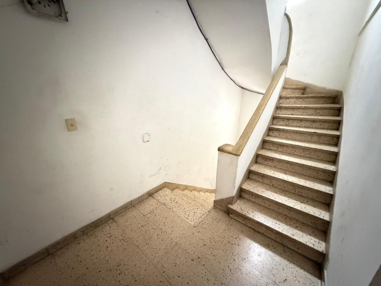 Foto de 3 ambientes con patio y parrilla! Inmejorable ubicación!!, imagen 3