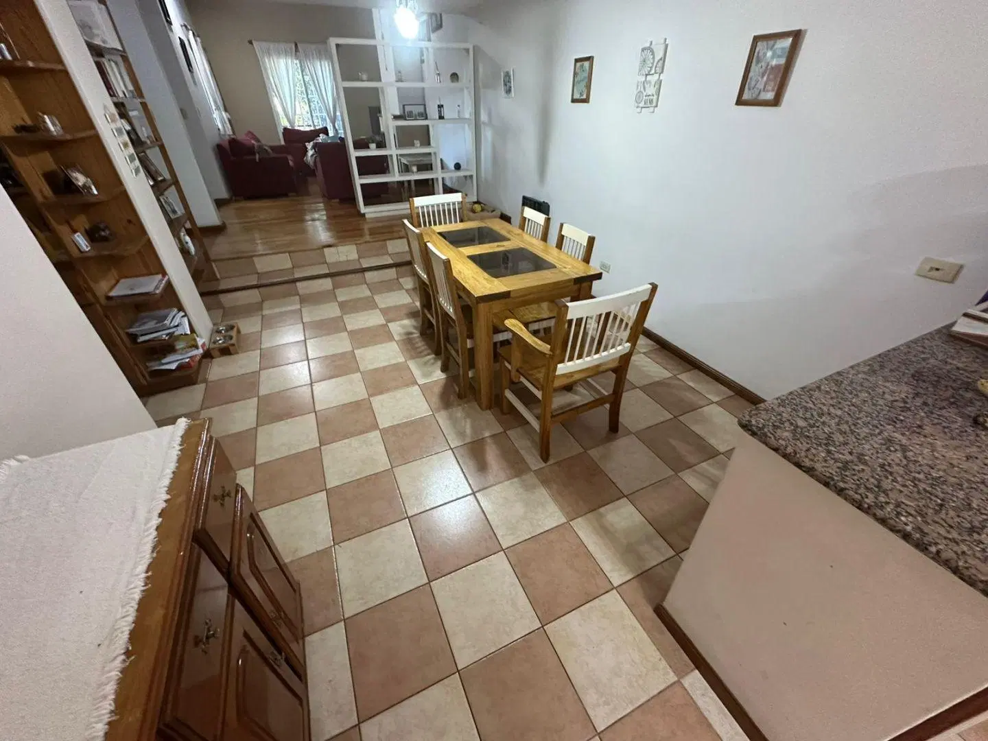 Imponente  propiedad en Tigre! 5 ambientes con parque y piscina. 4