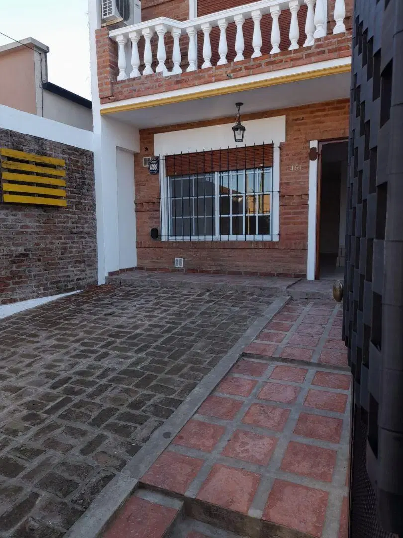 Casa 4 ambientes 2 dormitorios. | Necochea al 1400 3