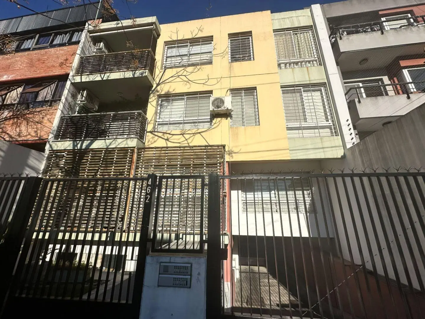 Excelente 2 Ambientes en Alquiler Amueblado con Cochera y Piscina - San Isidro 2