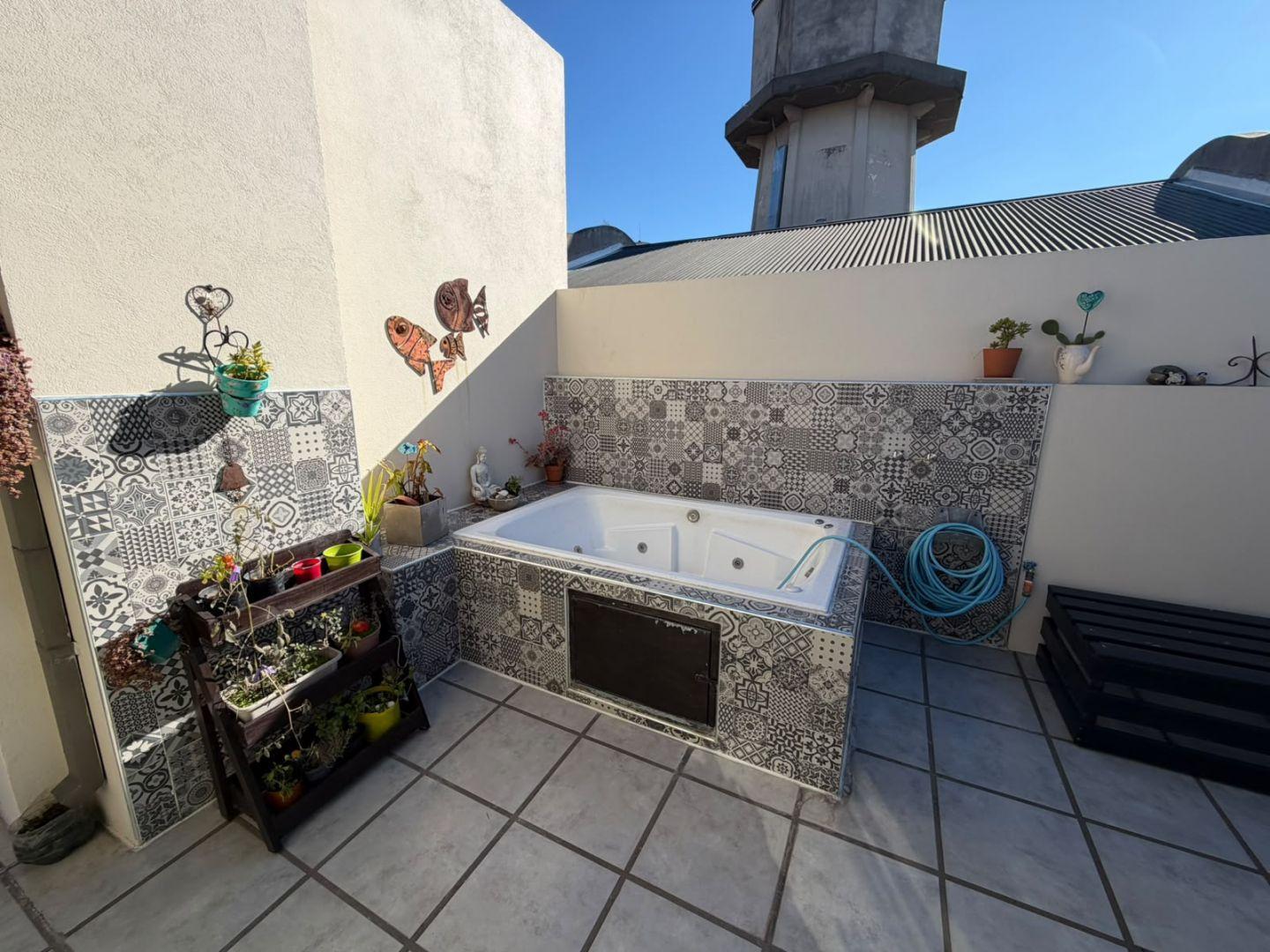 Foto de Único departamento de 3 ambientes desarrollado en una planta, terraza, imagen 3