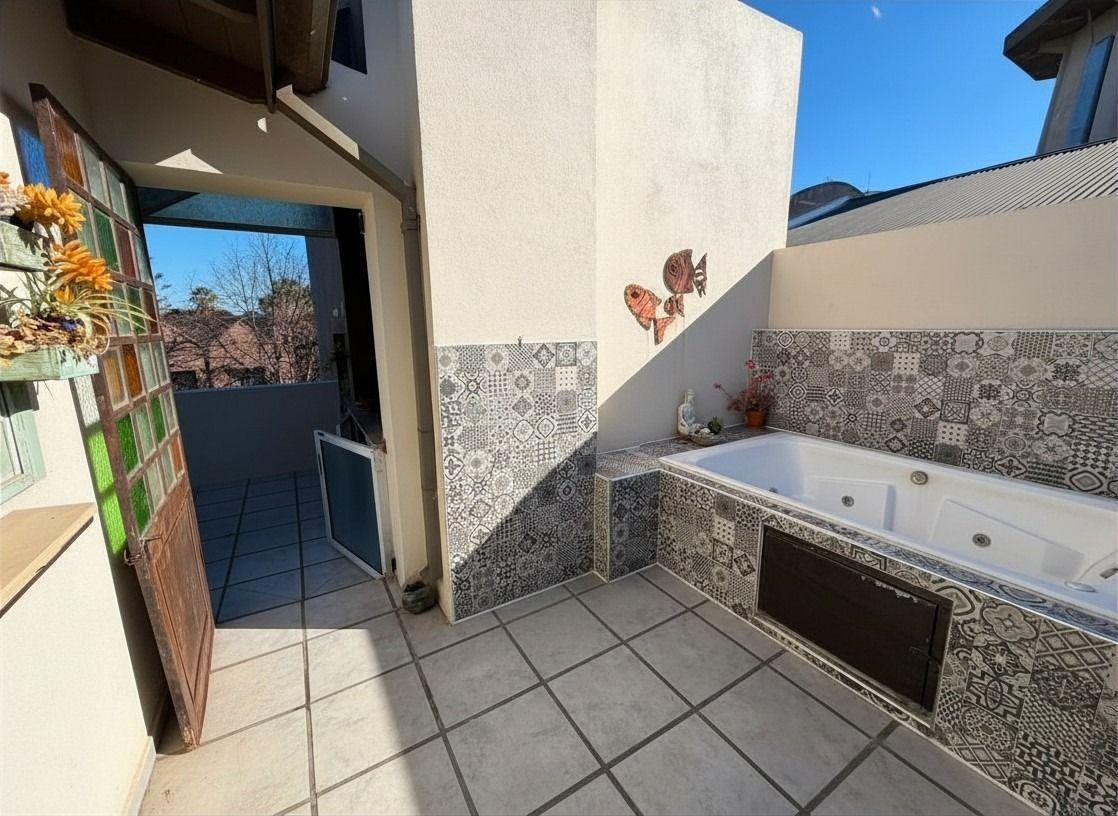 Foto de Único departamento de 3 ambientes desarrollado en una planta, terraza, imagen 2