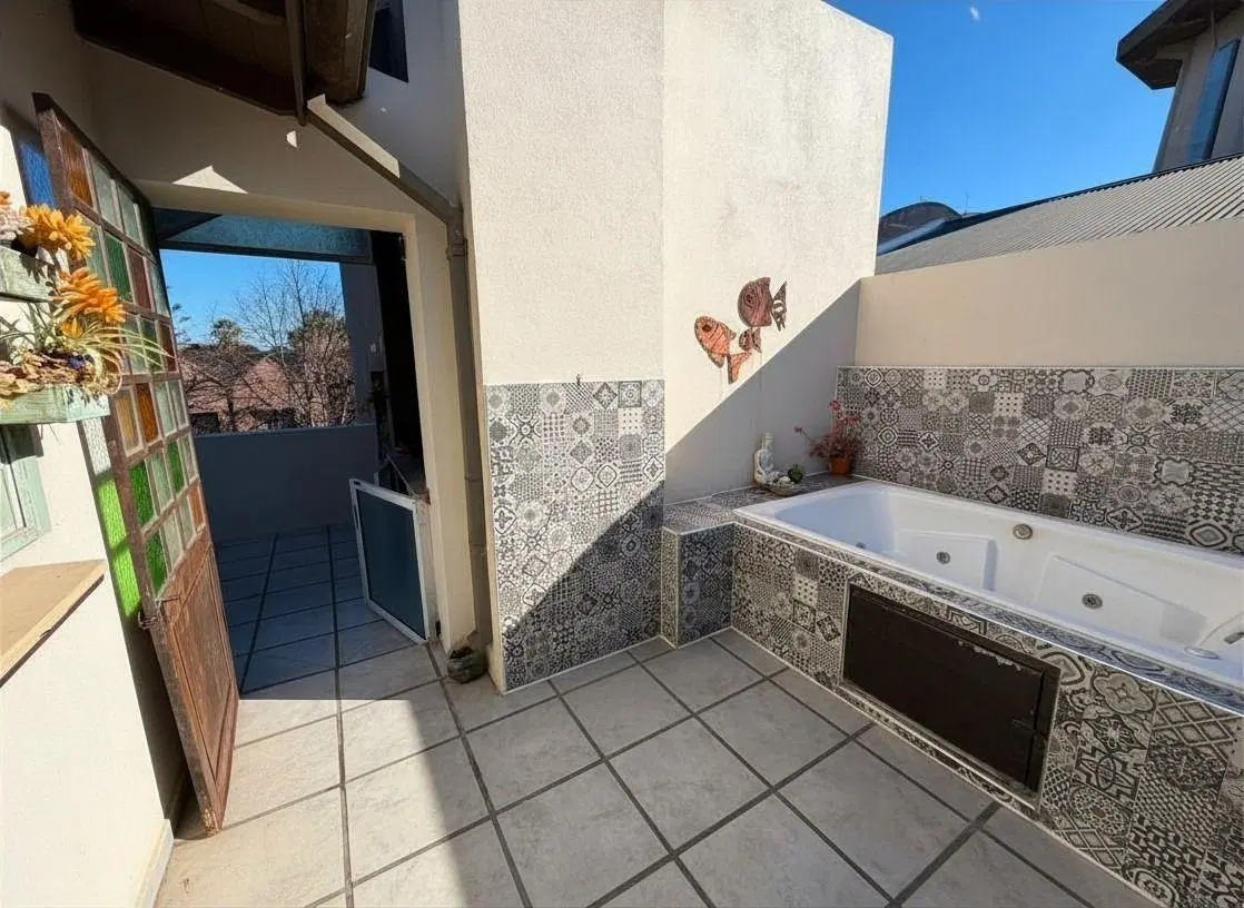 Único departamento de 3 ambientes desarrollado en una planta, terraza privada, j 2
