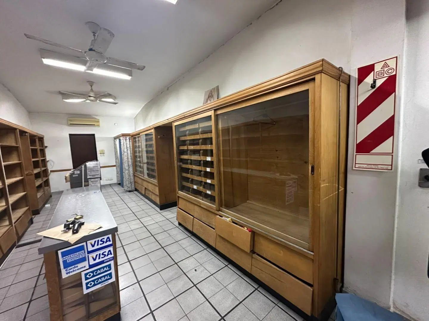 Alquiler de Local Comercial - San Isidro 8