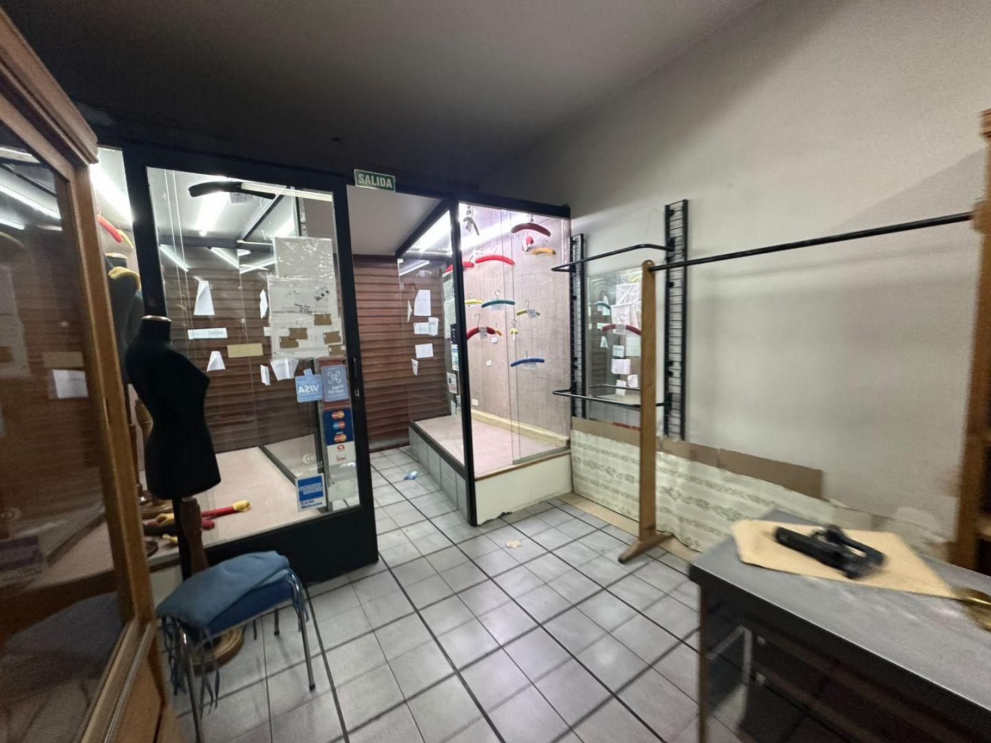 Foto de Alquiler de Local Comercial - San Isidro, imagen 4