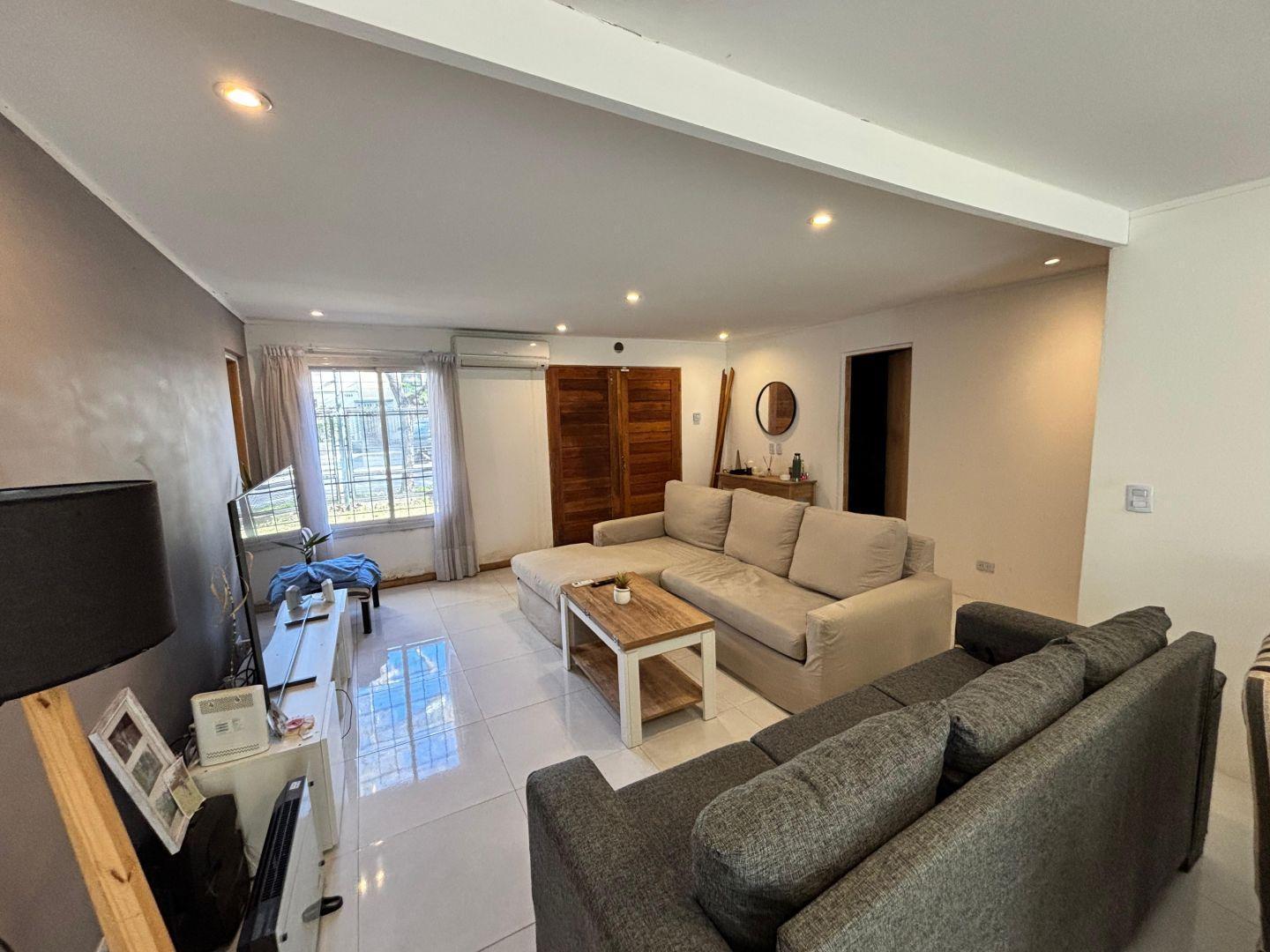 Foto de Casa de 4 ambientes en venta sobre lote de 483 m² en esquina  Don, imagen 4